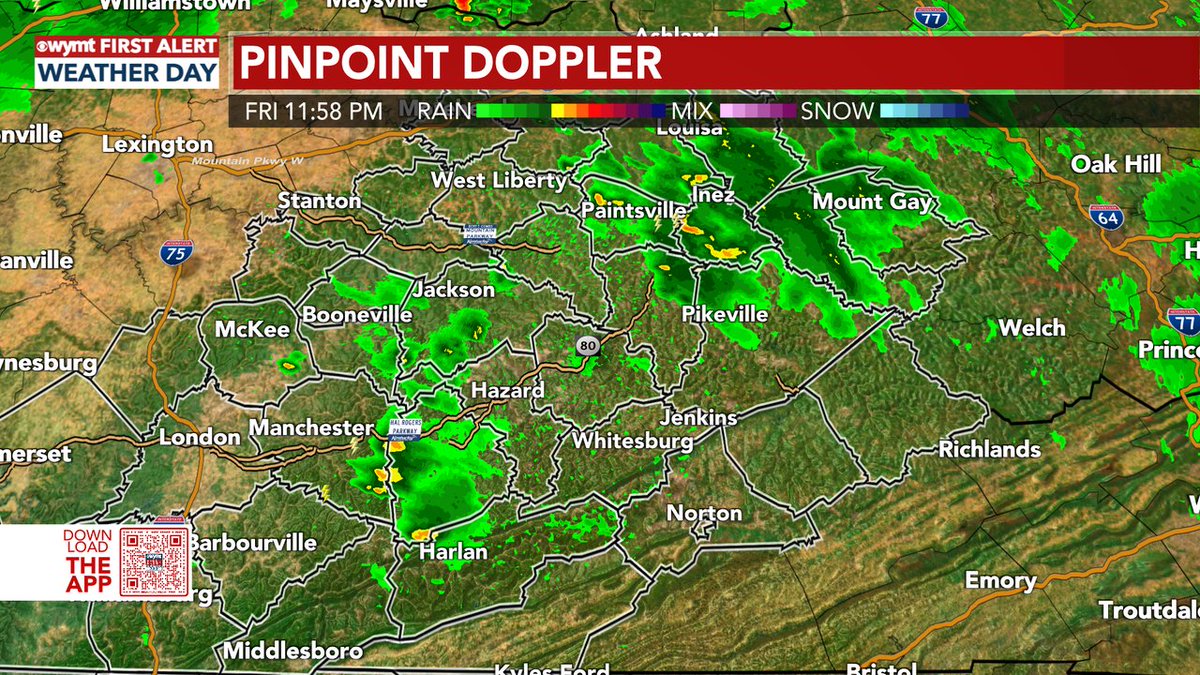WYMT's tweet photo. 12:00 AM Saturday update: No severe weather in the mountains, just a few rumblers around now. Severe threat continues out to our west. We're keeping a close eye!

https://t.co/QzeqR7dIKt https://t.co/lfJAQRkEOB