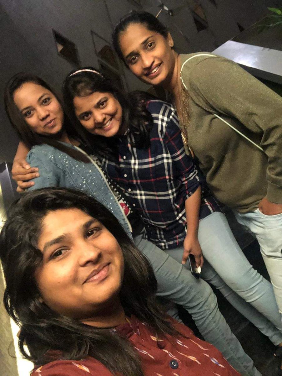 SakshnaSalgar's tweet image. My Dost @bhilaremanali happiest birthday....
Aai Jagdamba bless you... stay blessed 🎊🎂🎊
#Filephoto