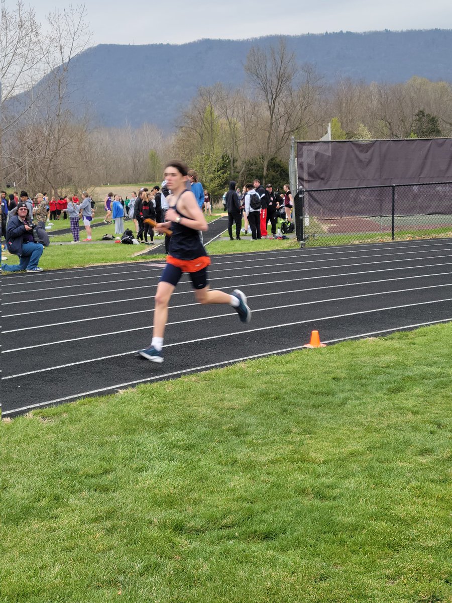 Clarke Co. Track tweet media