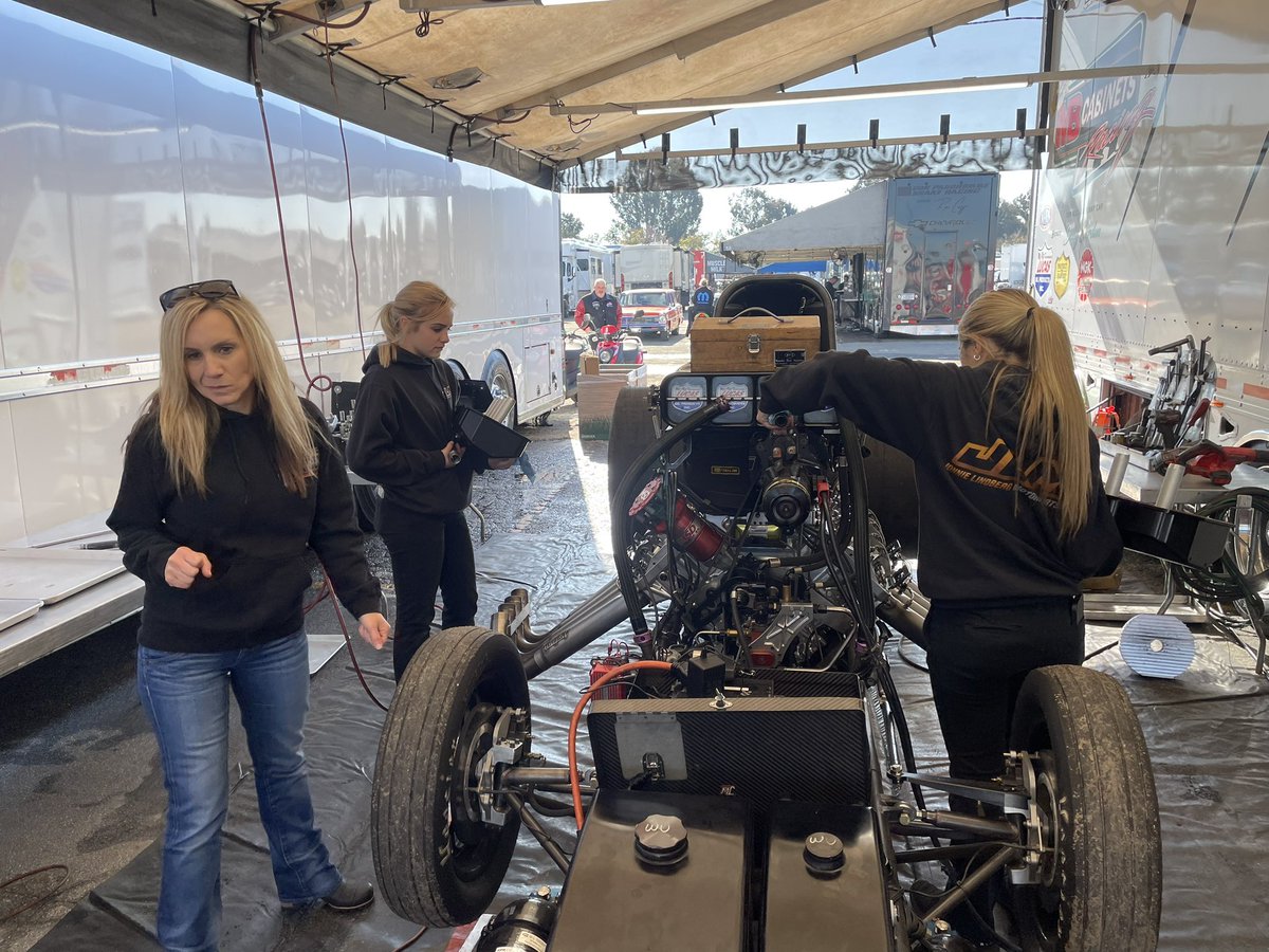 Douggordonraci1's tweet photo. Great day today. We are #1 after day one. Ran a 5.43 and 5.45. Hope to keep it rolling this weekend #betausa #lucasoil #lucasmb #ngkracing #hoosiertires https://t.co/tpouvzcg05