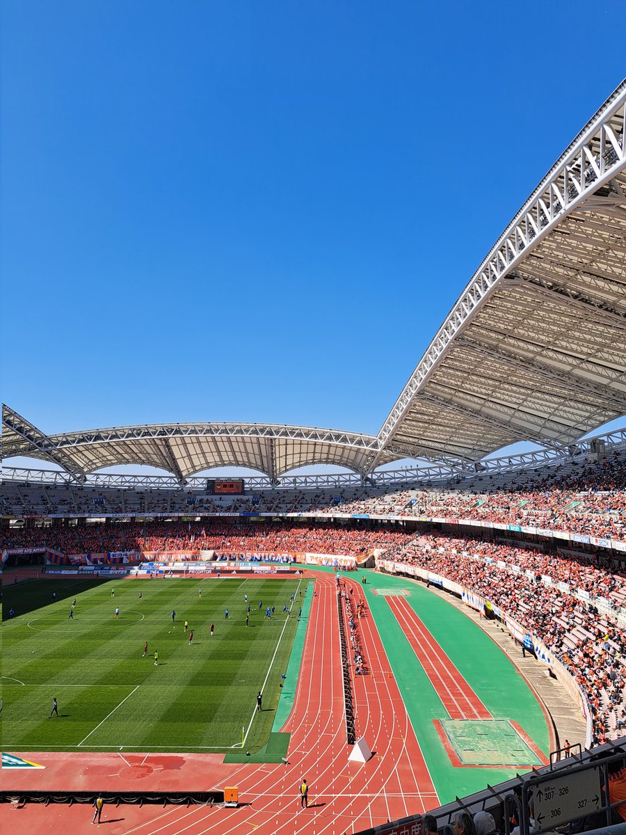 晴れ、S席　風が吹くと寒いねぇ~~