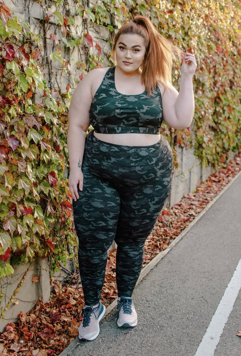 Oh sure, I’ll use my last verified tweet to dunk on the fatphobe & brag about my work as a plus size model and content partner to athletic wear brands 🫶🏻