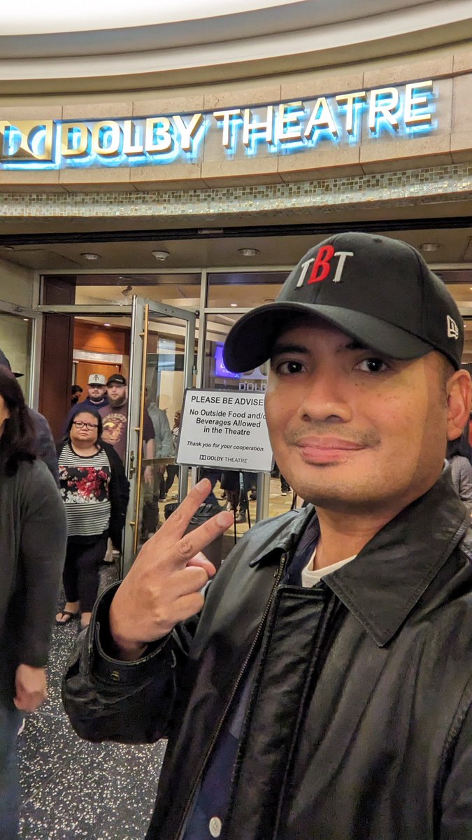 RichTPar's tweet image. Felt like donning my director's cap for #TheBrokenTable at @DolbyTheatre tonight! Just because. 🙂

#BrokenTableFilm #PaleyFestLA