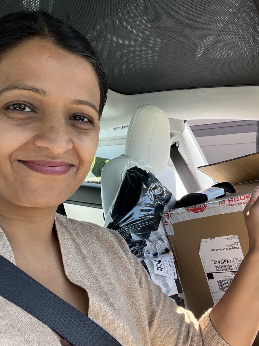 Another #bombas drop off! Thank you Nikita Ganatra for your willingness to work with EdActs Global, inc. and your community!