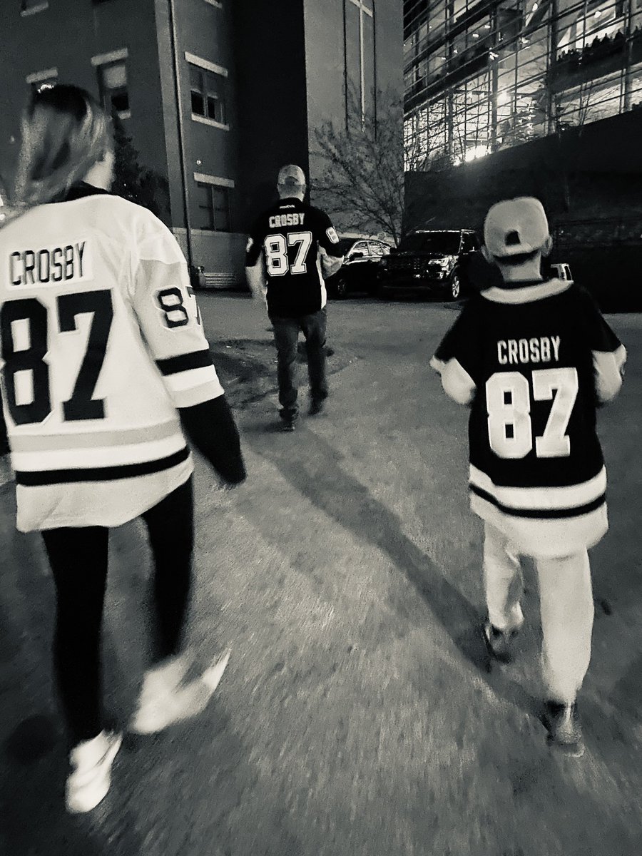 ConvictedPigsQ's tweet photo. @penguins 🐧 https://t.co/9H12D7fHhH
