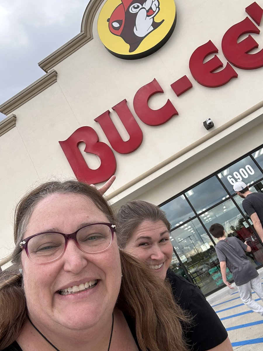 MrsGrey0718's tweet photo. Did someone say Beaver nuggets? ππ
Welcome to the south where fuzzy rodents run gas stations and sell lots of fun stuff!
I think I found a random #MPEye walking around looking for their Ohanaπ€β€οΈ
When you find your Bestie @Riah143 in the coolest placesπ₯°
#MagnumPI https://t.co/PpOoJn8ch0