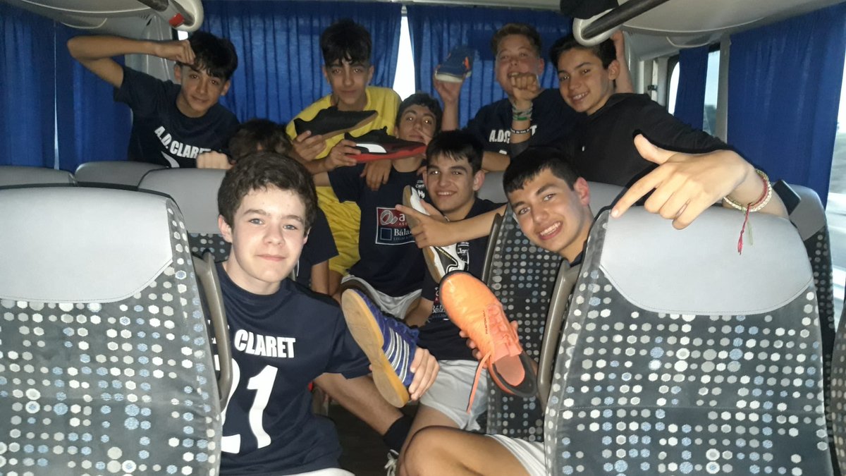 AD Claret Infantil de fútbol sala, campeón del grupo 5 extremeño-JUDEX.
Enhorabuena a los chavales, a su entrenador Jairo Mostazo, al club -con Jesús Grados a la cabeza- y a todo el <a href="/ClaretDonBenito/">Colegio Claret</a> .
👏👏👏