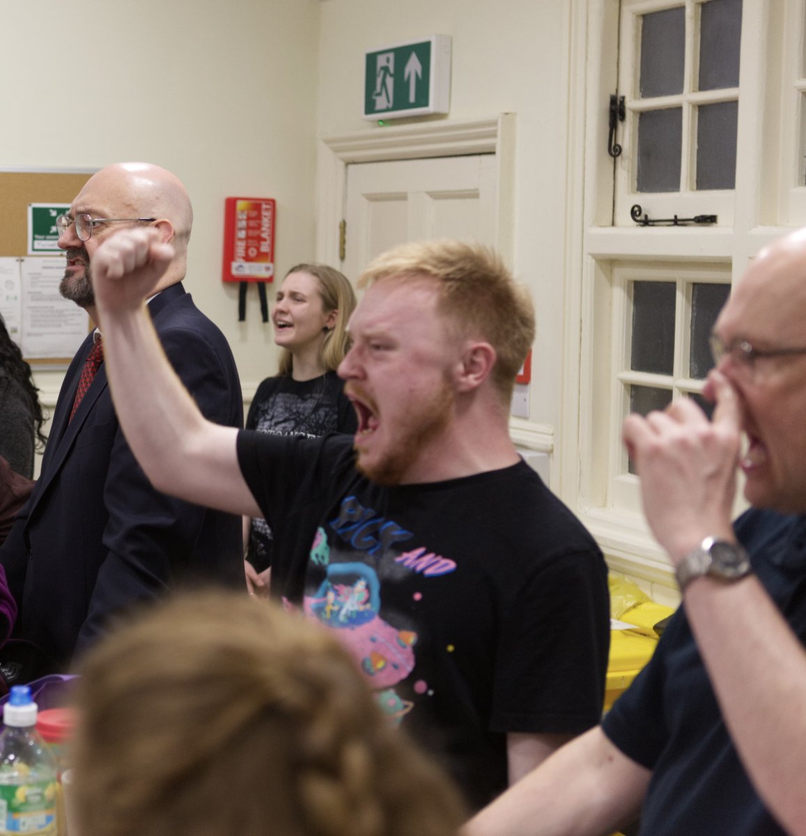 Bath_Drama's tweet photo. In rehearsal: Samuel Elliott as Cinna.
Photo courtesy @JimMcCauley
#actorsofinstagram #actorsworld #workingactor #actingislife #loveacting #stagelife #actorlife #theatre #tvactor #actorlifestyle #selftape #setlife #entertainmentbusiness #performer #entertainer #talent https://t.co/QK1Nco6WEB