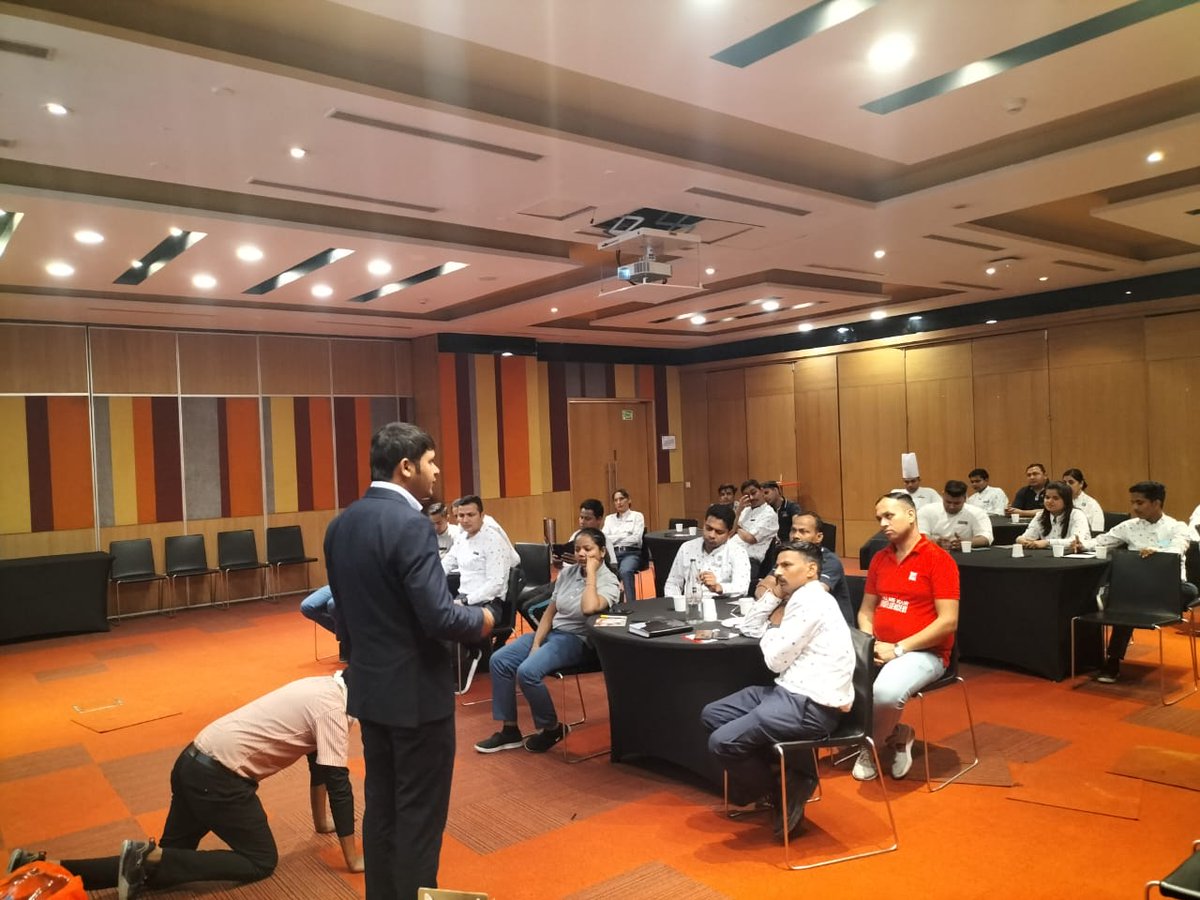 when_it_strikes's tweet photo. 𝐈𝐁𝐈𝐒 𝐇𝐨𝐭𝐞𝐥, 𝐍𝐞𝐰 𝐃𝐞𝐥𝐡𝐢 𝐀𝐞𝐫𝐨𝐜𝐢𝐭𝐲 recently conducted a 𝗕𝗮𝘀𝗶𝗰 𝗙𝗶𝗿𝗲 𝗦𝗮𝗳𝗲𝘁𝘆 #training program.

𝐅𝐨𝐫 𝐭𝐫𝐚𝐢𝐧𝐢𝐧𝐠 𝐞𝐪𝐮𝐢𝐫𝐲 - +919845695391

#ibisi  #hotel #basicfiresafety #safetyfirst #firesafety #trainingprovider #whenitstrike https://t.co/P0VgQLHFVr