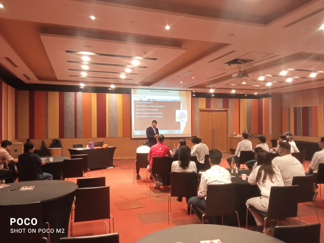 when_it_strikes's tweet photo. 𝐈𝐁𝐈𝐒 𝐇𝐨𝐭𝐞𝐥, 𝐍𝐞𝐰 𝐃𝐞𝐥𝐡𝐢 𝐀𝐞𝐫𝐨𝐜𝐢𝐭𝐲 recently conducted a 𝗕𝗮𝘀𝗶𝗰 𝗙𝗶𝗿𝗲 𝗦𝗮𝗳𝗲𝘁𝘆 #training program.

𝐅𝐨𝐫 𝐭𝐫𝐚𝐢𝐧𝐢𝐧𝐠 𝐞𝐪𝐮𝐢𝐫𝐲 - +919845695391

#ibisi  #hotel #basicfiresafety #safetyfirst #firesafety #trainingprovider #whenitstrike https://t.co/P0VgQLHFVr