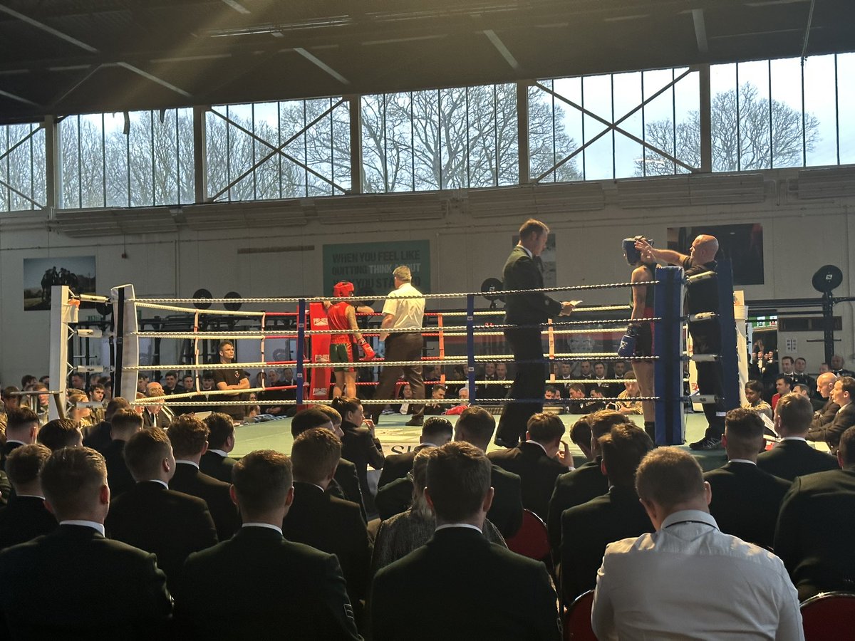 JordLaurax's tweet photo. Crazy few days with 1 Rifles leading us up to Easter leave!
Last night battalion boxing - Great show from each and every boxer!
This morning JNCO pass off parade - Very proud moment for each and everyone of them involved!
Now time for Easter leave! 🐣 @1Rifles_CO @1rifles https://t.co/DK99pht8q8