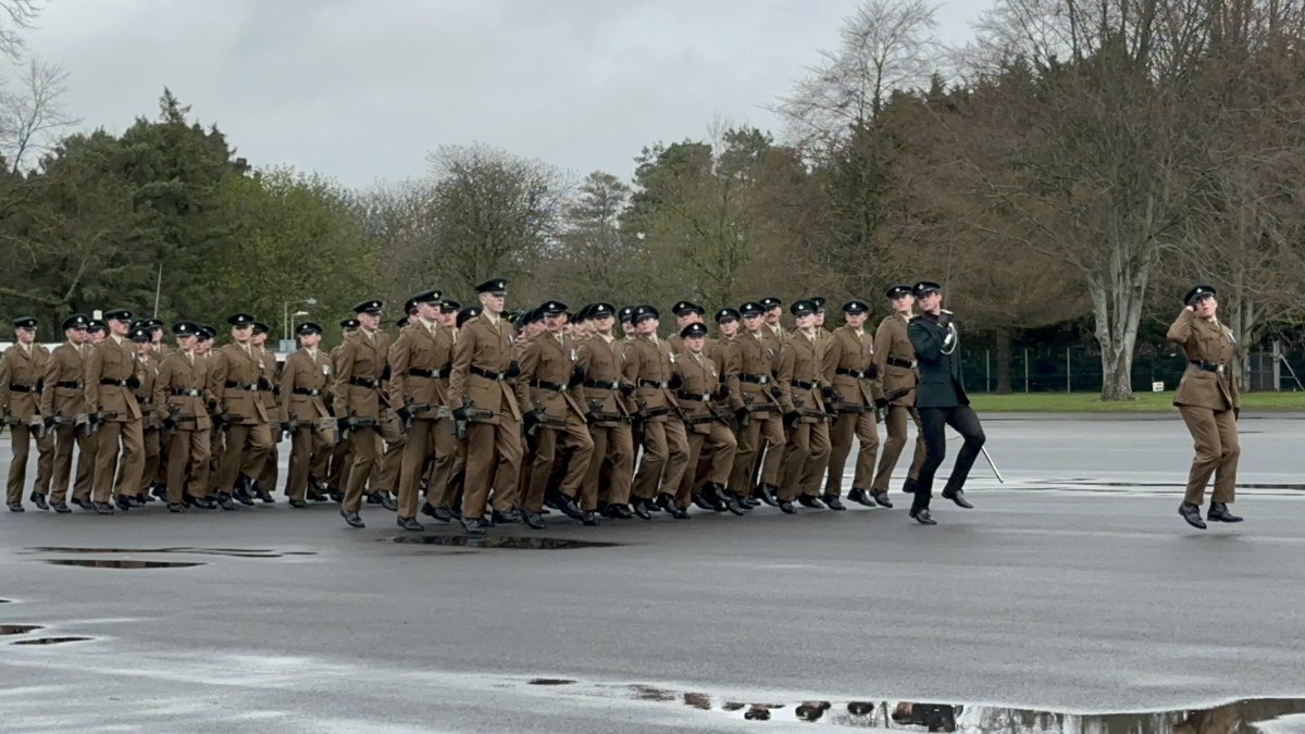 JordLaurax's tweet photo. Crazy few days with 1 Rifles leading us up to Easter leave!
Last night battalion boxing - Great show from each and every boxer!
This morning JNCO pass off parade - Very proud moment for each and everyone of them involved!
Now time for Easter leave! 🐣 @1Rifles_CO @1rifles https://t.co/DK99pht8q8