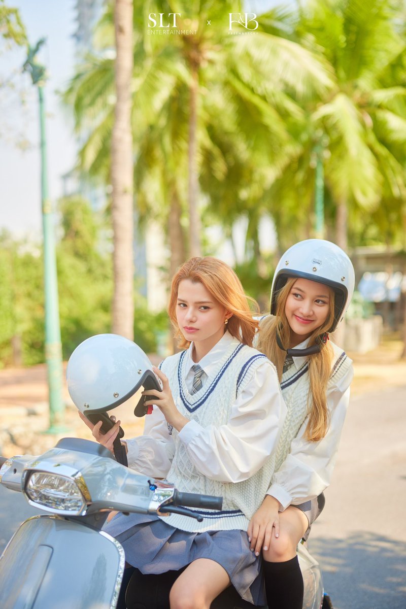 freenenjoyer's tweet photo. SPOTLIGHT PHOTOBOOK FREENBECKY #beckysangels #srchafreen #ฟรีนเบค https://t.co/00M7ZtPAYk