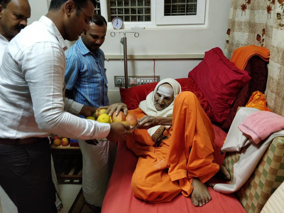 Remembering Sri Sri Sri Shivakumara Swamiji , who inspired generations through his philanthropical works on his 116 th birth day 🙏🙏🙏 <a href="/SiddagangaMath/">Sree Siddaganga Math</a> <a href="/tumkurinfo/">Tumkurinfo</a>