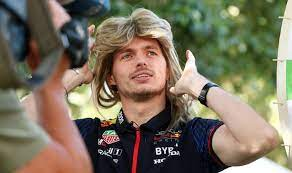 AlainGo65111105's tweet photo. @redbullracing @SChecoPerez You can let them fight, but no, you chose sabotage Checo, to make happy that spoiled toxic brat. https://t.co/12l3qVtjpp