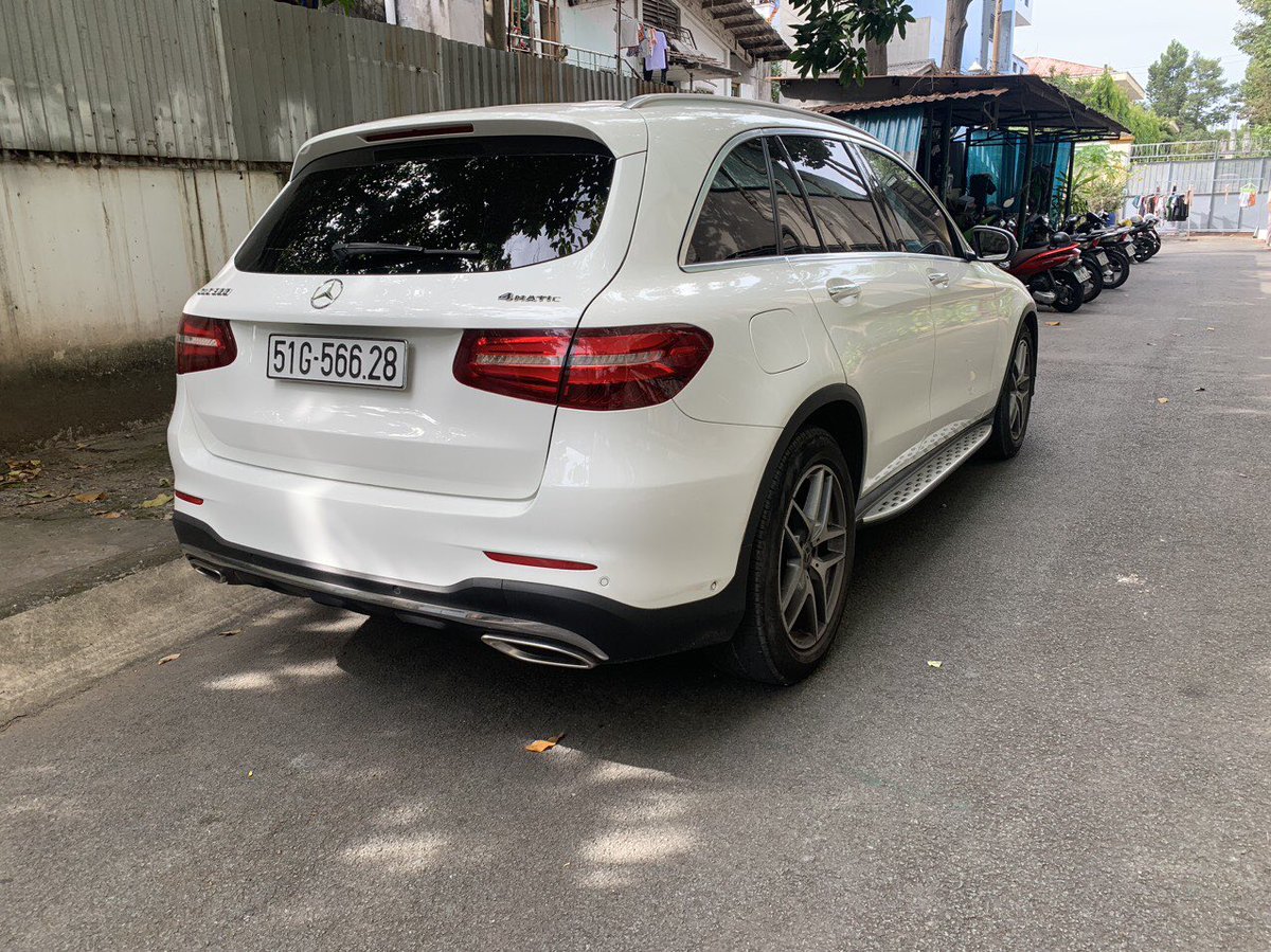 quannguyenauto's tweet photo. 👉 Mercedes GLC300 4matic 2017
odo: 95.000km
Xe 1 đời chủ, biển số tphcm, pháp lý cty mua mới sử dụng.
Xe full lịch sử, bao test hãng các kiểu
Giá: 1350ty (tl)
☎️LH: 0707987669
#mercedes #mercedesbenz #glc300 #glc2017 #glc1doichu #xe1chu https://t.co/LudnkY3zDe
