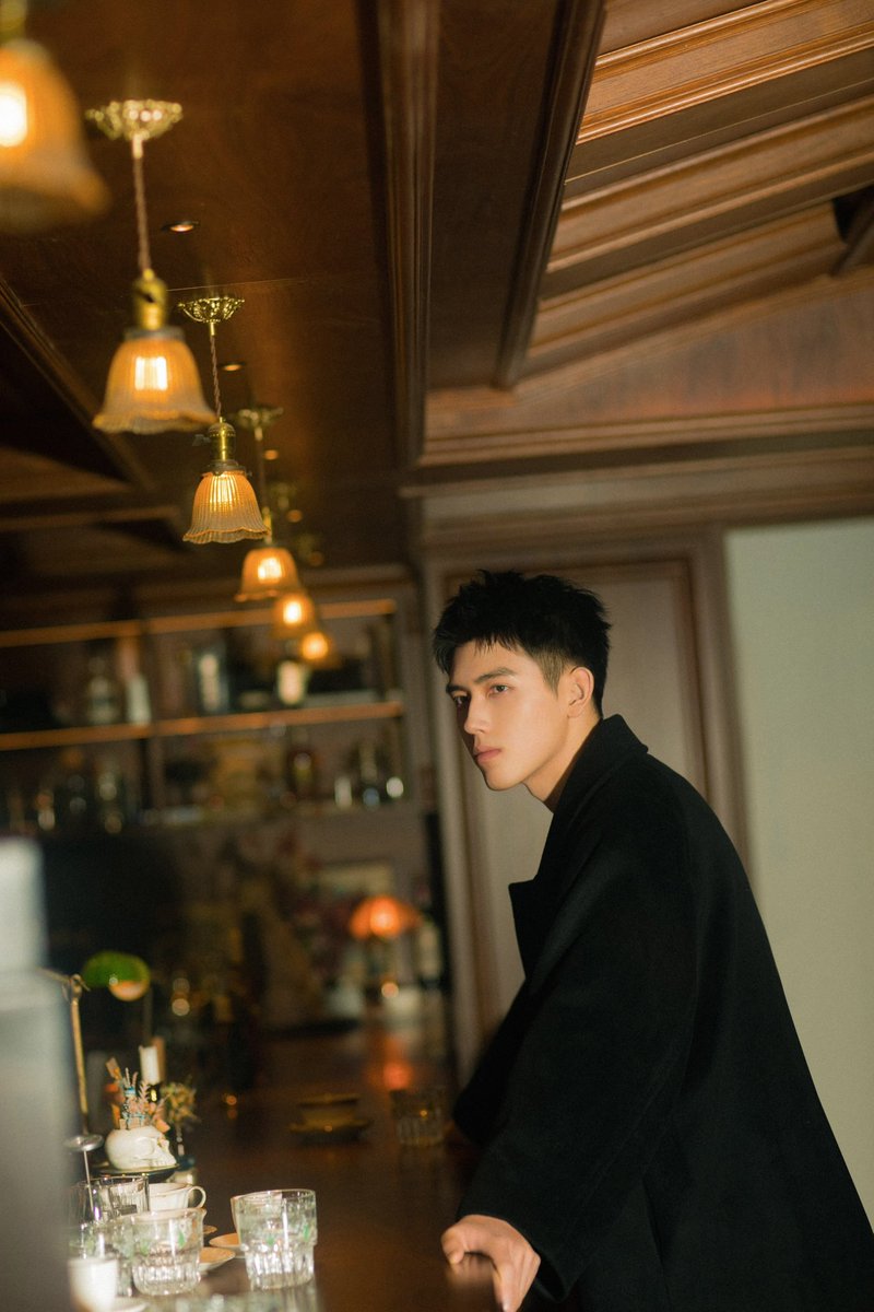 ChenFeiYuPeru's tweet photo. 【📷】230331 || 📍 Actualización del Studio de #ChenFeiyu en Weibo.

📝 - "En una tarde soleada, me alegro de conocerte.  🎞️✨ Te veo el siguiente viernes en el cine 🎥"

Cr: 陈飞宇工作室
Trad. al español: Chen Feiyu Perú 

#陈飞宇 #진비우 #เฉินเฟยอวี่​#ArthurChen #ChenFeiyuPerú https://t.co/ftSgNmERcE
