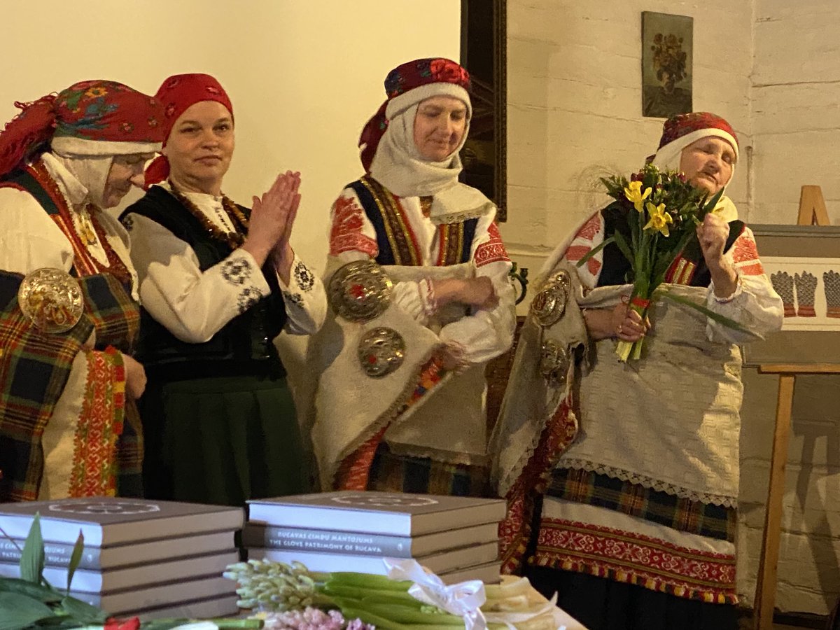 dacebluke's tweet image. Nobraucu pie rucavniecēm uz Rīgu. #Brīvdabasmuzejs