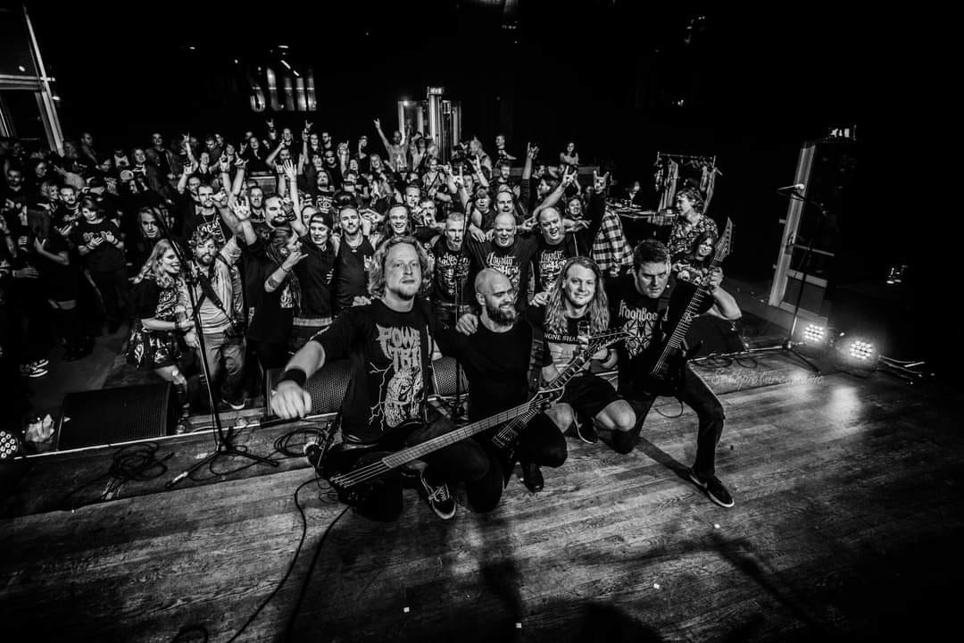 🤘 Thank you  #metalcafe ,  #degenerate, #hallowedfire, @deVorstin , crew & all visitors for the great night 💥

Photo by: @SethAbrikoos

#darkglasselectronics #metalfestival  #sethpicturesmusic #sethabrikoos #concertphotography #bandpicture  #angermachine #metalband #dutchmetal