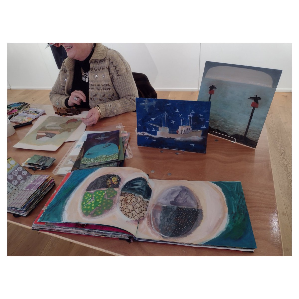 Don’t miss the chance to meet the artists behind the paintings in our Home exhibition at @banksidegallery! Artists will be showing their materials, sketchbooks and works in progress. ~ Free drop- in sessions will be happening every weekend during Home from 1-3pm! ~
