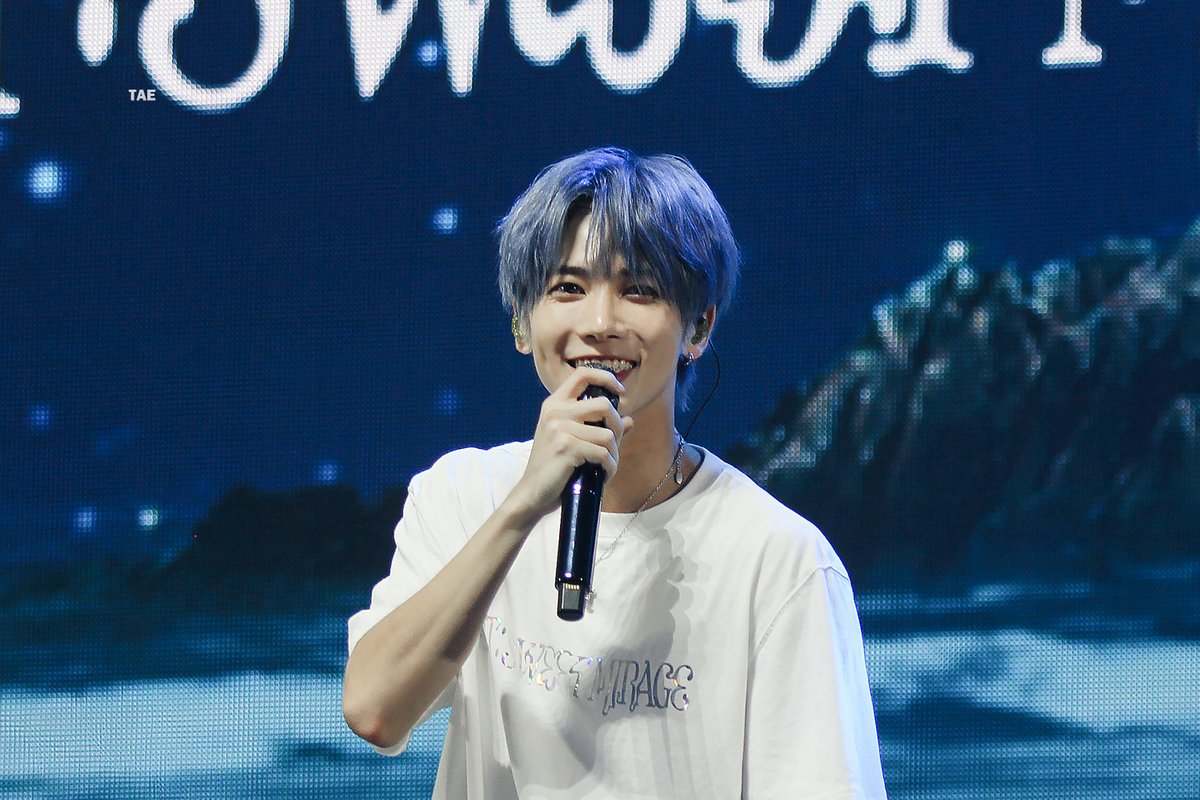 tae0205txt's tweet photo. 만우절 마지막은 ㅌㅐ혀니

230326 HQ  
#TXT #TAEHYUN #태현 
#만우절 #AprilFoolsDay #AprilFoolsDay2023 https://t.co/WG3eHCBaow
