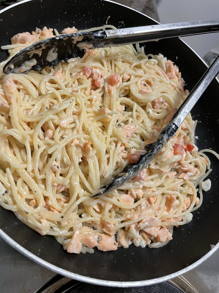 Kobe960834's tweet photo. サーモンクリームパスタ作ったけど、我ながらめちゃくちゃ美味い https://t.co/00yqook8Lm