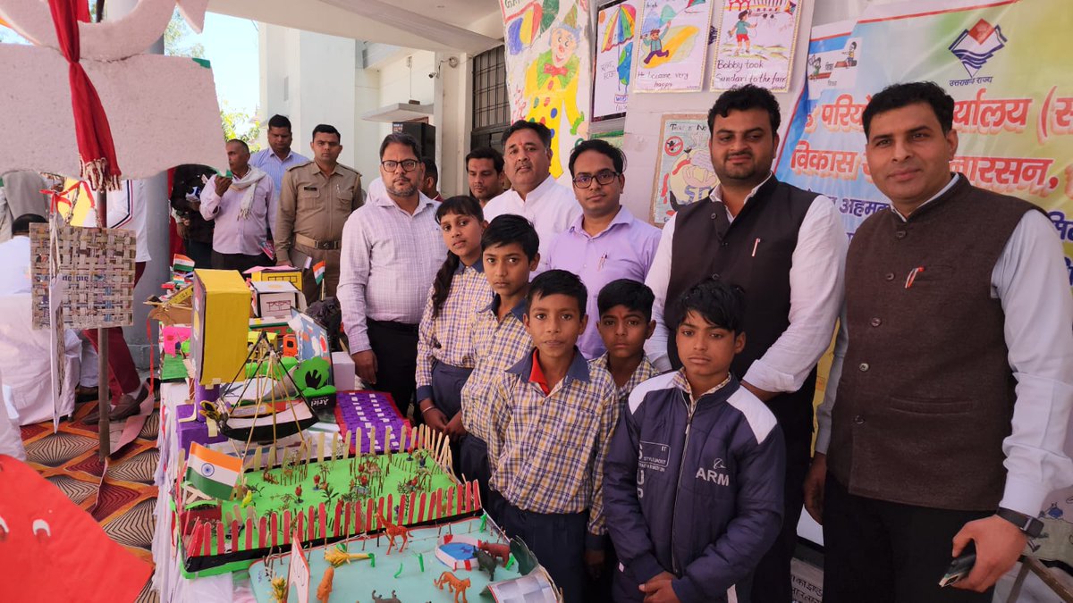 JMRoorkee's tweet photo. "1 Saal Nai Misaal" is a program launched by the Uttarakhand government with the aim of providing better governance and improving the lives of people in the state. The program includes several initiatives that focus on various areas such as employment &amp; tourism.
@pushkardhami https://t.co/GhngF3QdvS