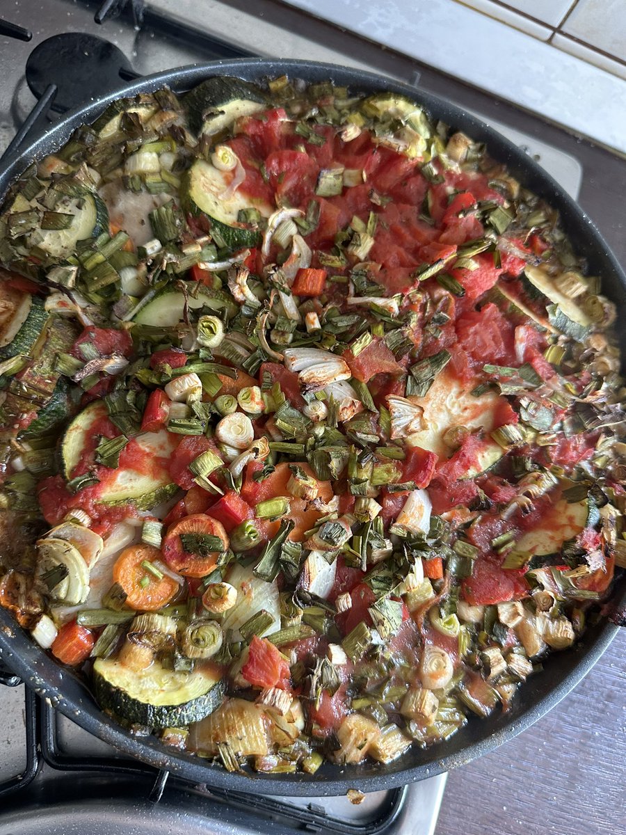 Victor Emmanuel tweet media