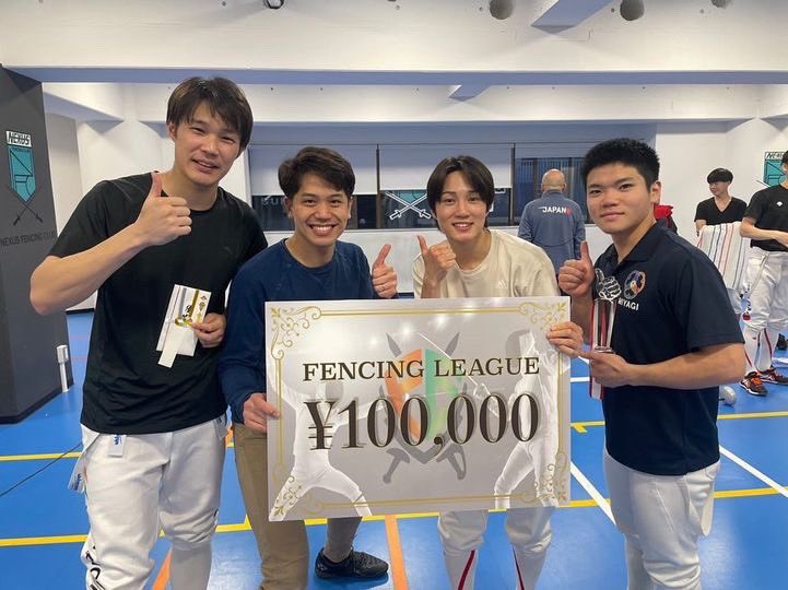 fe_league's tweet photo. 第1回フェンシングリーグ優勝は…

\\✨コンバットマルシェ！✨//
優勝おめでとうございます！！ https://t.co/jqZosadqHU