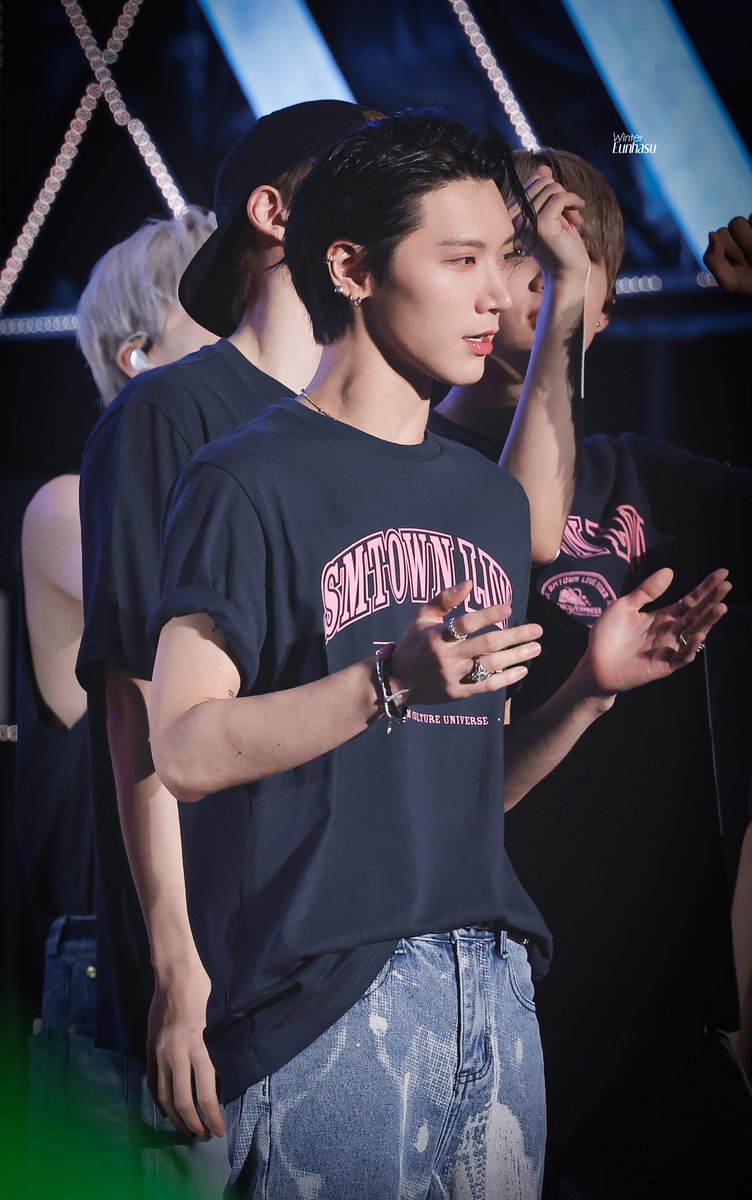 WinterEunhasu's tweet photo. 𝗛𝗮𝗽𝗽𝘆 𝗔𝗽𝗿𝗶𝗹 𝗙𝗼𝗼𝗹'𝘀 𝗗𝗮𝘆🎶

#nct #WayV #SuperM #TEN #텐 #만우절 https://t.co/qGKSehjb7w