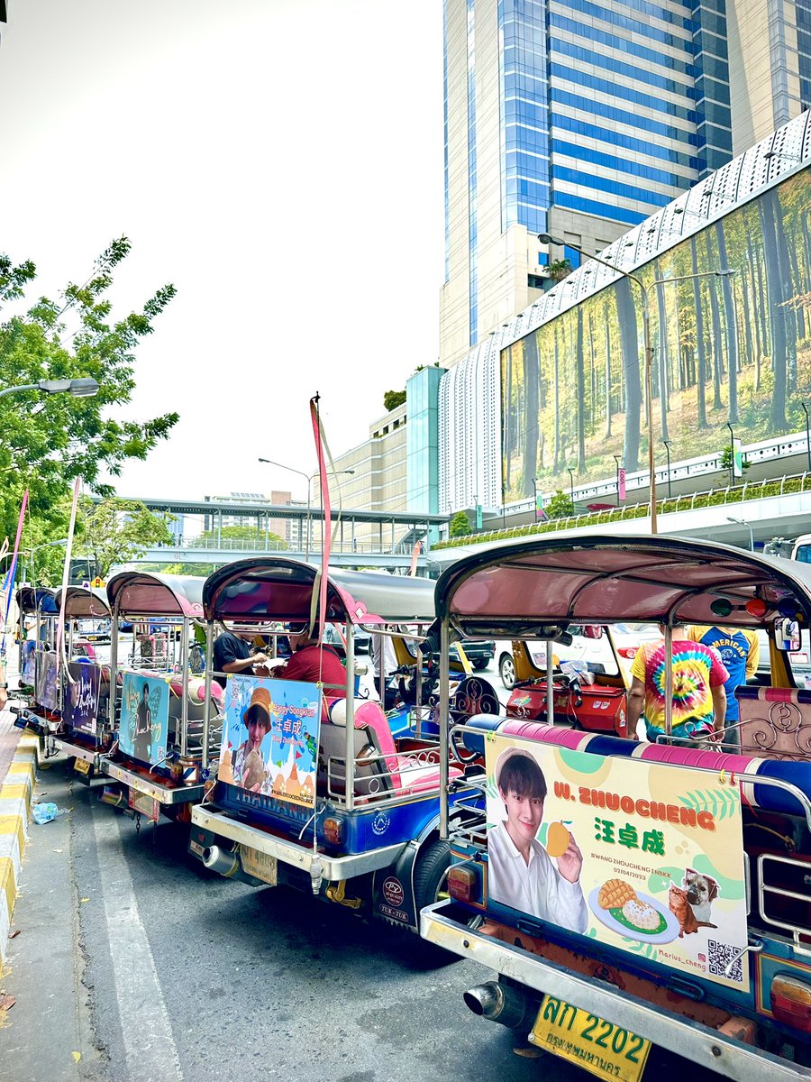 mrtuktukk's tweet photo. Welcome WANGZHUOCHENG to Thailand 🇹🇭 Let's travel around BKK with #WangZhuocheng TukTuk 🛺✨

📍7 TukTuks will be at SiamScape, Siam
🗓  1-15/04/23

For more info. Please contact
Line : (@)mr.tuktukk
IG : mr.tuktukk

#WANGZHUOCHENGinBKK
#วังจั๋วเฉิง #汪卓成 
#มิสเตอร์ตุ๊กตุ๊ก https://t.co/2NTBTvZ2Zs