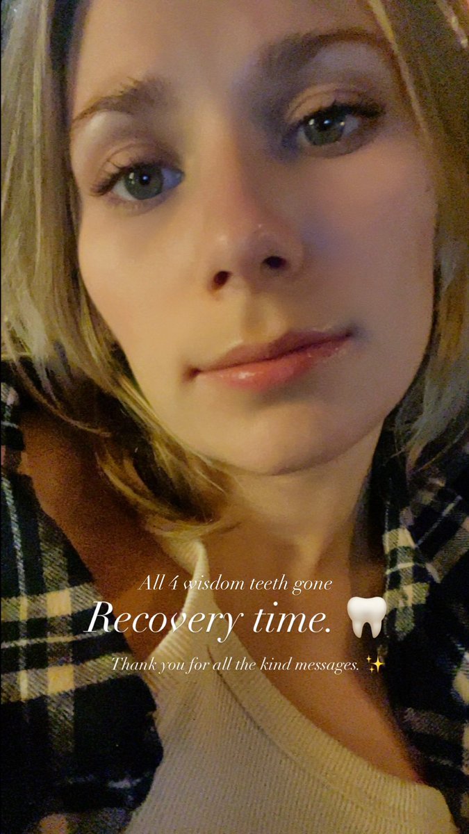 ZoeeMusic's tweet photo. On recovery from having all 4 Wisdom teeth removed.. Big love to all of you for the kind messages of love!
Remember… You gotta find a reason to smile no matter what! 😍🫶🏼
#healing #love #hurting #butthankful https://t.co/j2wLVq9Zuy