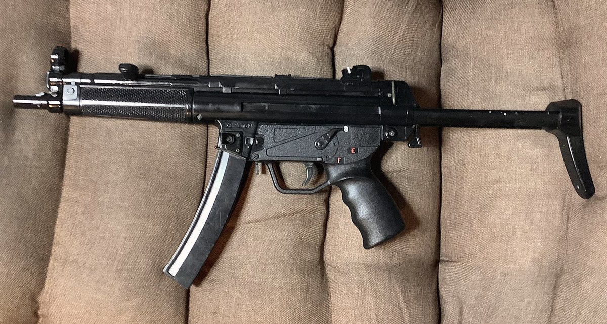 MetalicAir's tweet photo. #新年度なのでみんなのテッポー見せて
今日、購入したジャンク。
#MP5A3 #エアコキ #10禁 550円。 https://t.co/JAB9nKLadt