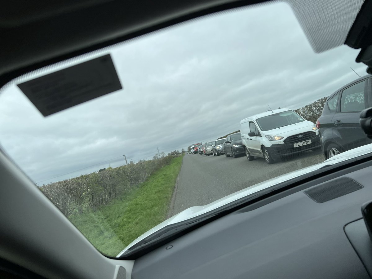 KarenHornerOff's tweet photo. Don’t enter or exit Nettleham… some fuckwit @AnglianWater @LincolnshireCC thinks it’s acceptable to close the main road on a Saturday. https://t.co/TJaFkbsJrK