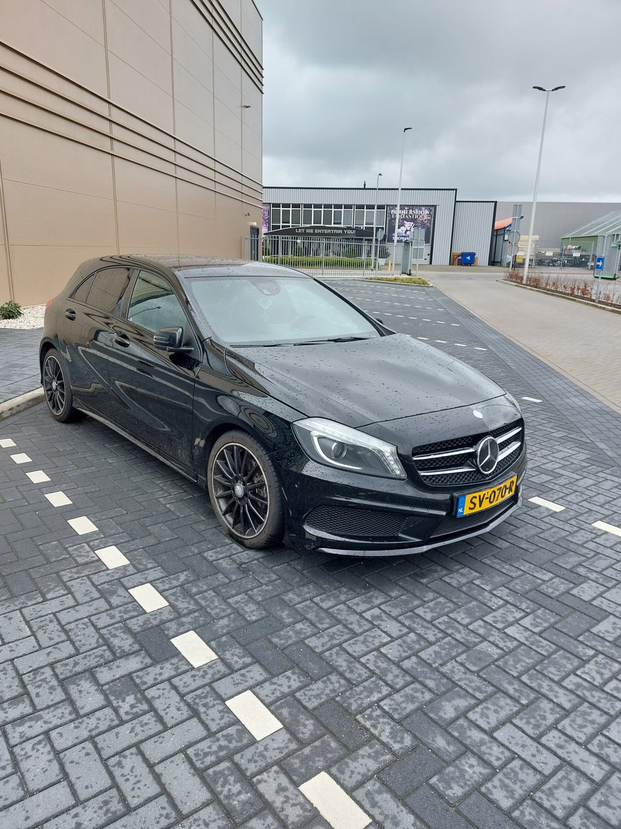 Teunisss's tweet photo. Vannacht gestolen uit mijn garage box! Please retweet! #hufters #gajes https://t.co/8TadX7clRW
