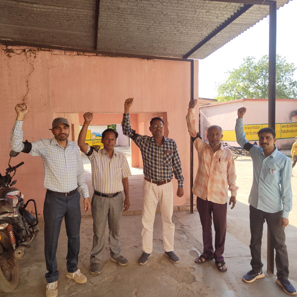 पेंशन हक है, लेके रहेंगे।        #RestoreOldPension. <a href="/narendramodi/">Narendra Modi</a>
<a href="/nsitharaman/">Nirmala Sitharaman</a> @nsitharamanoff 
  <a href="/ChouhanShivraj/">Shivraj Singh Chouhan</a>  <a href="/OfficeofSSC/">Office of Shivraj</a>
  <a href="/IBC24News/">IBC24 News</a>
  <a href="/aajtak/">AajTak</a> <a href="/IBC24News/">IBC24 News</a> <a href="/vijaykbandhu/">Vijay Kumar Bandhu</a>
<a href="/ParmanandDehar1/">Parmanand Dehariya/president/Nmops/mp</a>