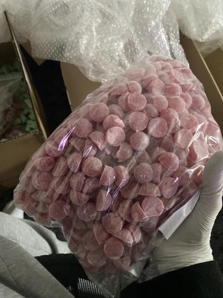 CandyShopWTF tweet media