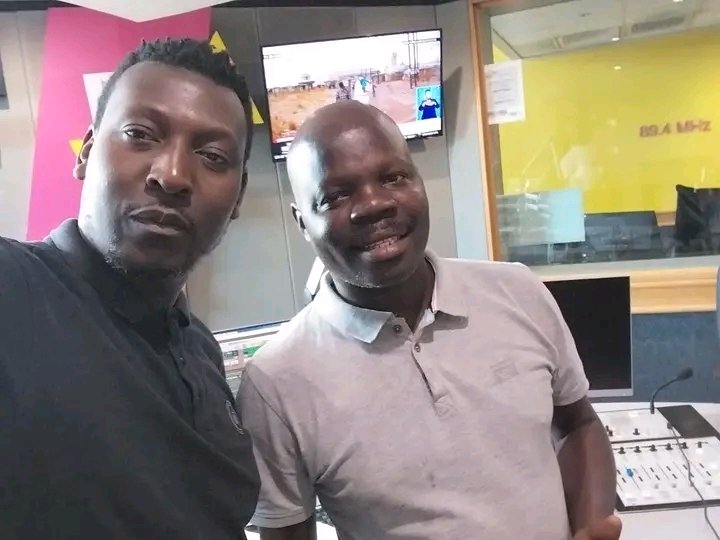 Ronnymiyambo's tweet photo. #Derbyday @quintonizer na @mafosi95  se yilaku Suka keee 🔥🔥🔥🔥🔥🔥
#TimintsuTaXitsonga @Munghana https://t.co/aNoaeA3wEI