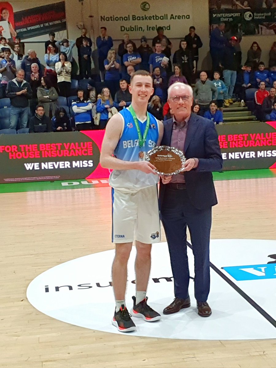 BelfastStar64's tweet photo. Wasn't it entirely fitting that our Chairman Bill McCotter had been selected to present the u20 Plate to the winners, whether that be Star or Éanna. And he did so diplomatically - as you'd expect. What a great ambassador for our Club! https://t.co/A8AaYifKpz