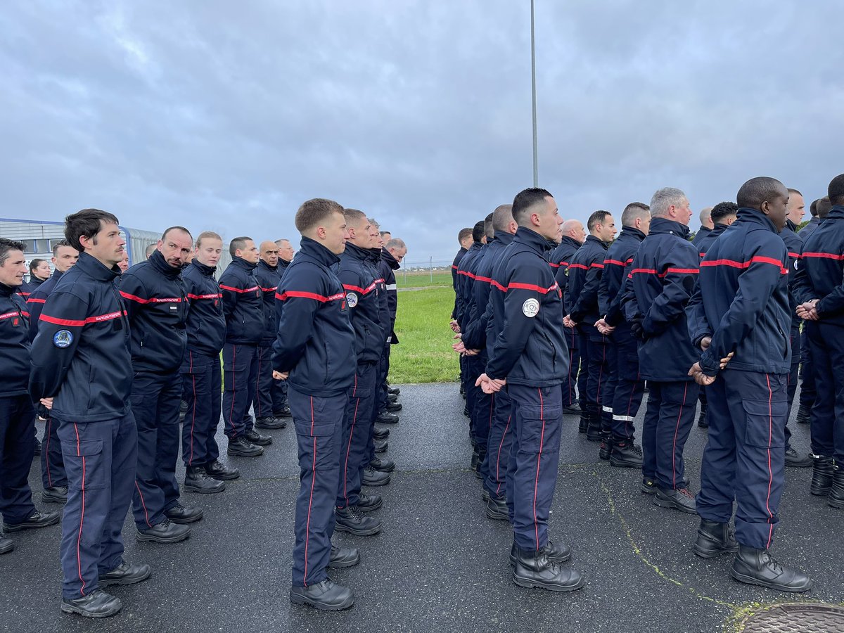 #14juillet | Ce matin, 60 sapeurs-pompiers du #Sdis95 ont participé au 1er entraînement du <a href="/16_BSPF/">16eBSPF</a>, en présence du colonel Guilmart, référent départemental.
Au programme : briefing et premières sélections. 
Une matinée riche en cohésion 🚒