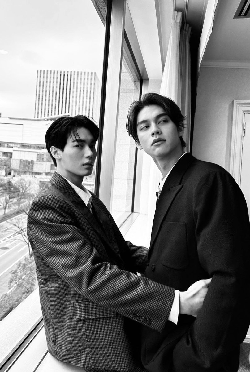 uy sino sila? bagay sila i think...