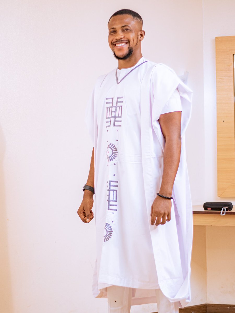 E_phraimNOrji's tweet photo. Happy New Month y’all.
#AprilFoolsDay https://t.co/WPhqqIMSx9