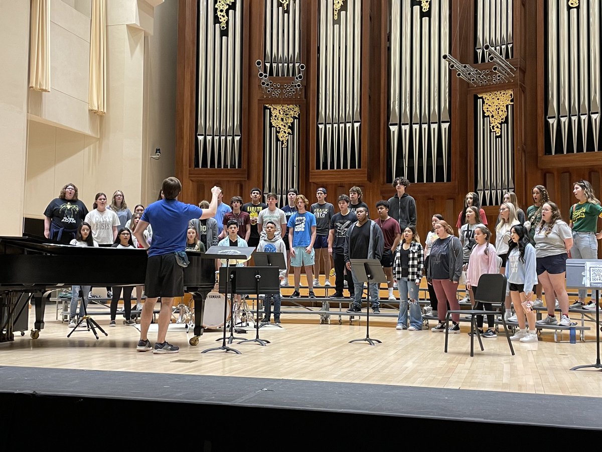 Boswell HS Choir tweet media