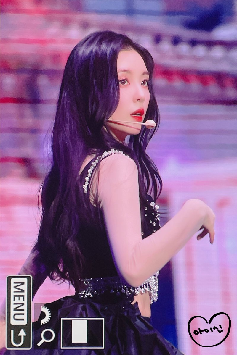 HeartB_beat329's tweet photo. 230401 RtoV

#아이린 #IRENE https://t.co/wVwJb8NP5I