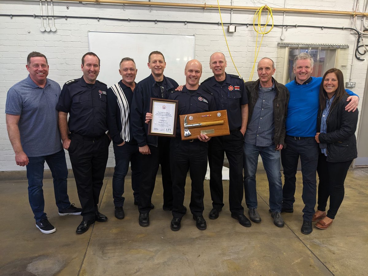 Over 22 yrs service for The brigade 🚒,  <a href="/HavantFire16/">Havant Fire Station</a>  said goodbye to <a href="/markluxy/">Mark Luxford</a> 🍀 wishing him a healthy and happy retirement. Will be hugely missed