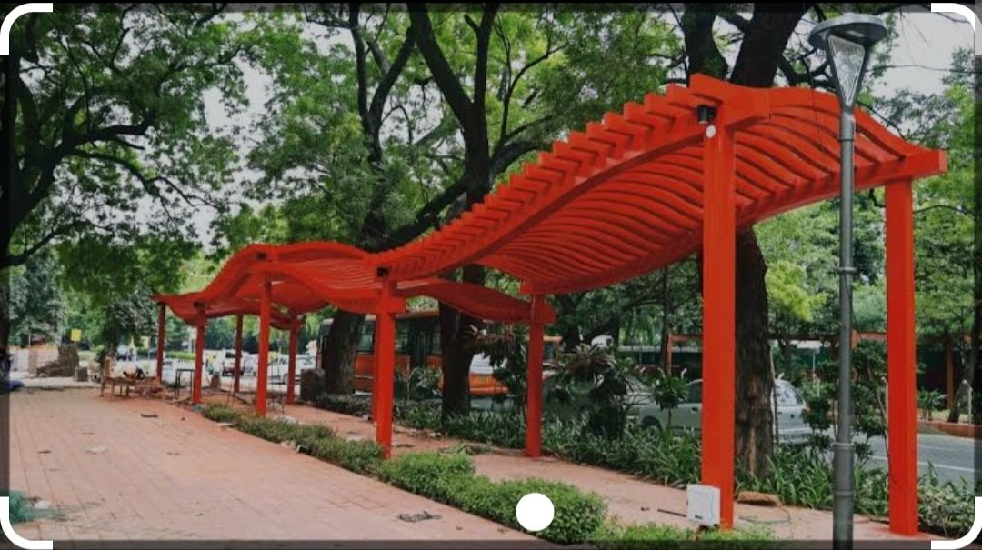 <a href="/nkgurjar4bjp/">Nand Kishor Gurjar</a> महोदय <a href="/nkgurjar4bjp/">Nand Kishor Gurjar</a> जी,वर्तमान मैं जो नई सड़क बनी है भारत सिटी से टीला मोड़ के बीच, उसके दोनों और उससे ज्यादा जगह है जिसपर स्थानीय दुकानदारों और रेडी वालों ने कब्जा कर रखा है, कृपया संज्ञान लिजिए, सड़क के दोनो और कुछ इस का निर्माण कार्य करवा दीजिए
#transformingloni
 #लोनी_सँवारे