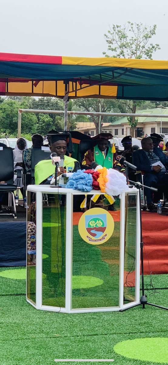 VOICE_OF_UENR_'s tweet photo. 📍📍ATTENTION GENERAL PUBLIC 📍📍
  Master Yeboah Prince  has been adjudged the Valedictorian of the UENR 7TH Congregation. He emerged as the overall best student with a CGPA of 3.89.#UENRclassof22 #uenr #UENR10thAnniversary #UENRAt10
#UENRisHome https://t.co/FNCq5msCct