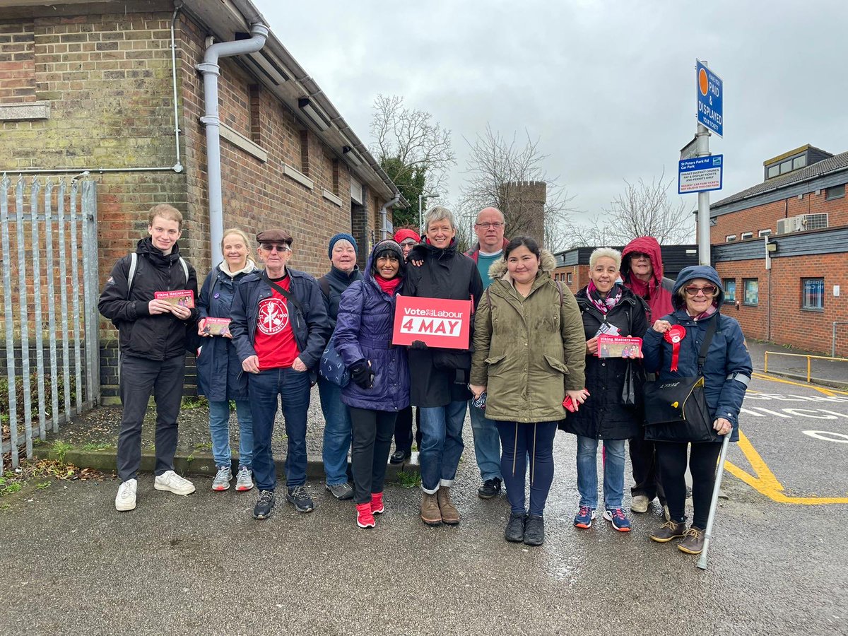 PollyBLabour's tweet image. Fab (if wet) doorstep in Viking ward with @RoopaFarooki Elvira and Kristian. A great response with so many people committing to vote Labour - so fed up with the Tories! @ThanetLab @LabourThanet