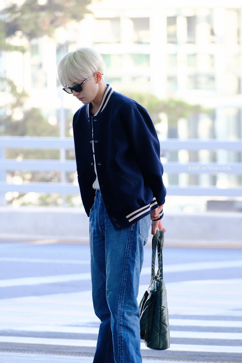 IAIwest's tweet photo. 조으다 https://t.co/ggmcEe5mPq