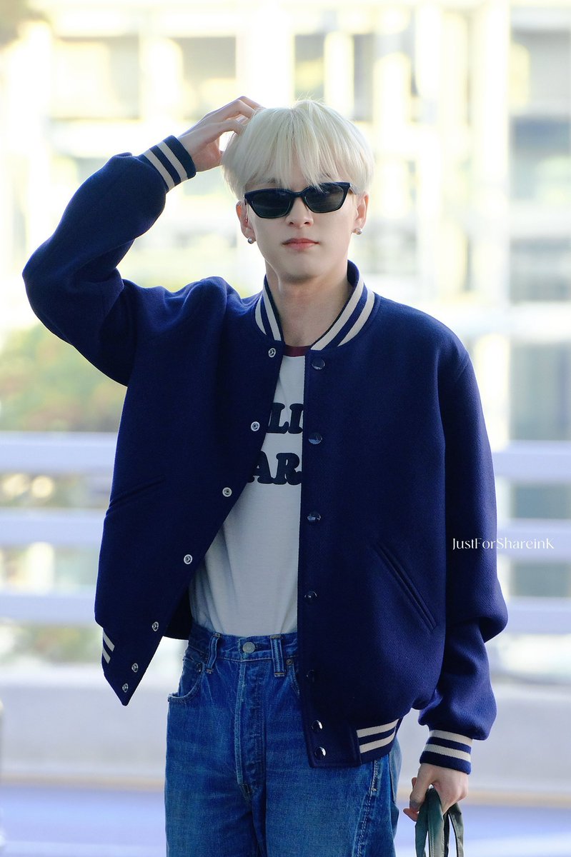IAIwest's tweet photo. 조으다 https://t.co/ggmcEe5mPq